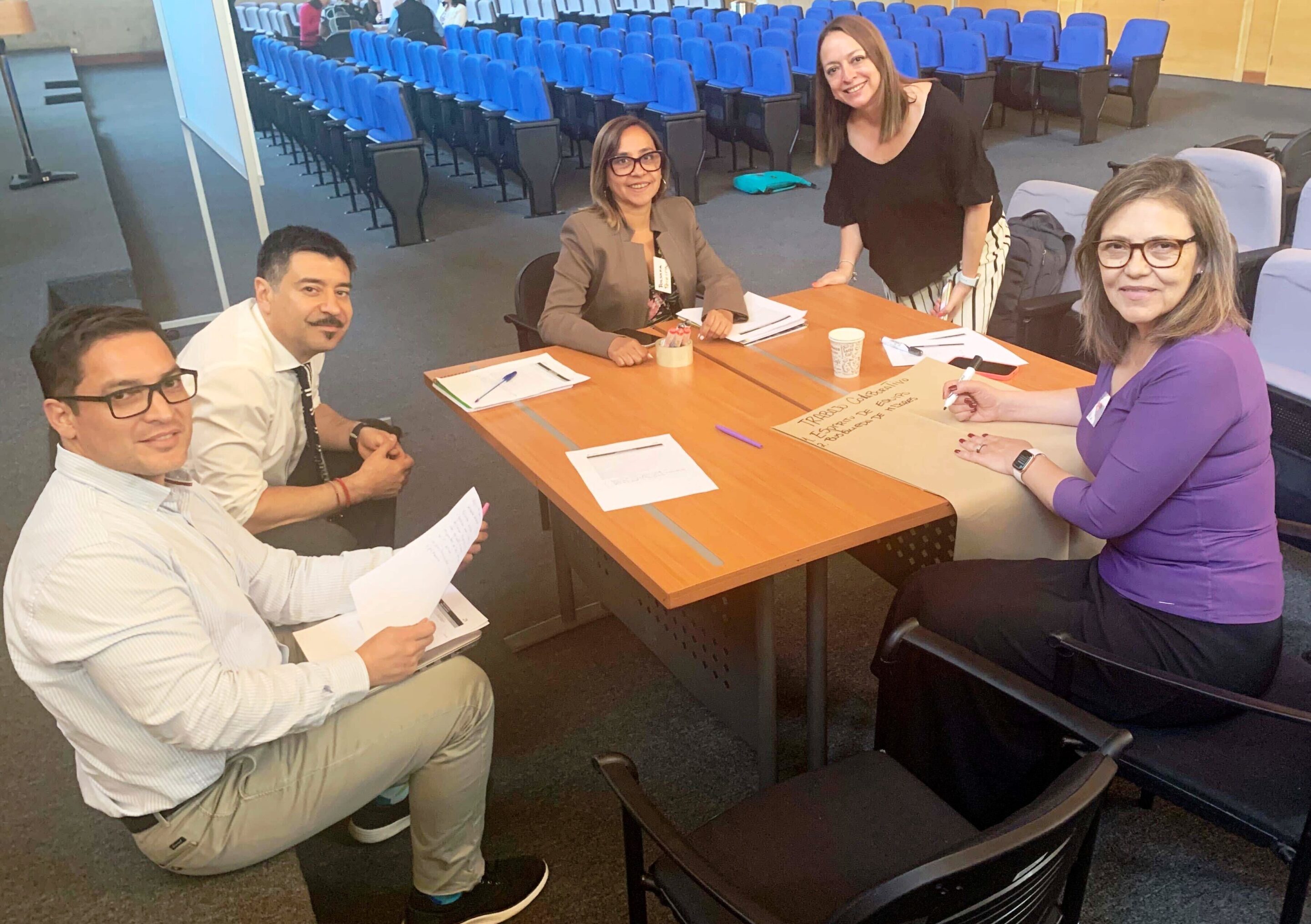 Ayudando a construir equipos